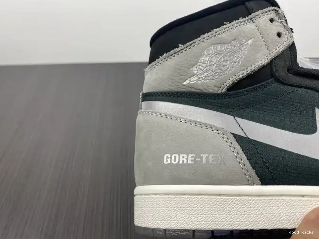 Rep Retro Particle Black 1 DB2889-001 High Element Gore-Tex Grey Jordan 0408